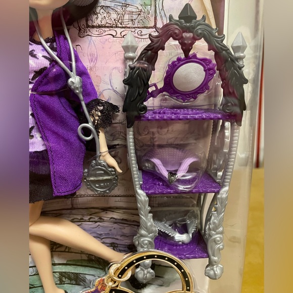 NWT NRFB Ever After High Raven Queen Getting Fairest 2013 12” doll. Collectible - Picture 4 of 10